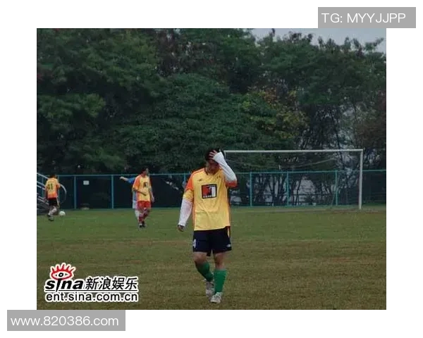 足球明星的女友是谁记者揭秘她的真实身份与故事